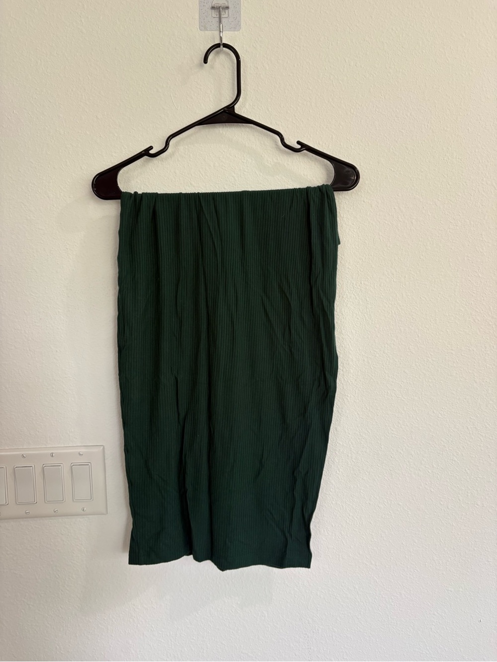Stillwater Dark Green Ribbed Midi Skirt